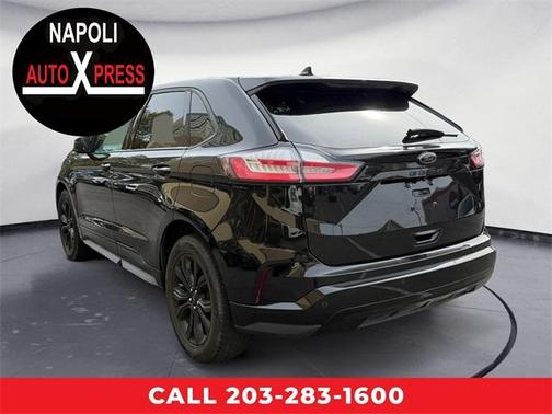 2022 Ford Edge SE