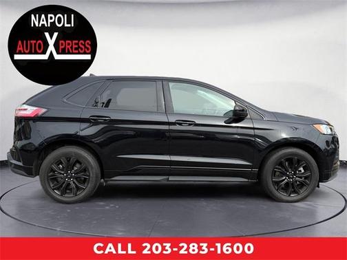 2022 Ford Edge SE