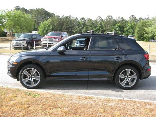 Moonlight Blue Metallic 2019 Audi Q5 2.0T Prestige