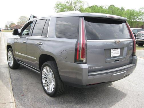 2018 Cadillac Escalade Platinum