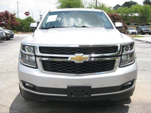 Silver / Aluminum 2018 Chevrolet Suburban LT
