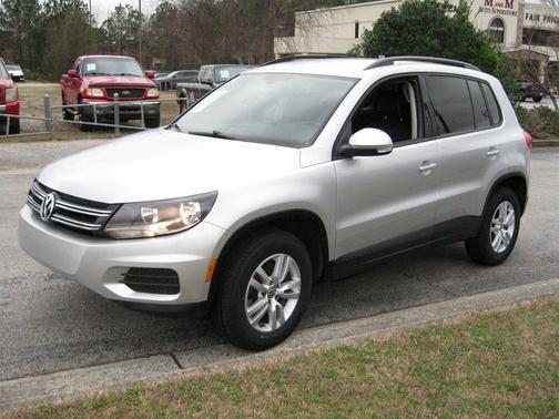 2016 Volkswagen Tiguan S