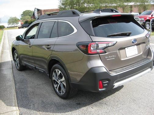 2022 Subaru Outback Limited XT