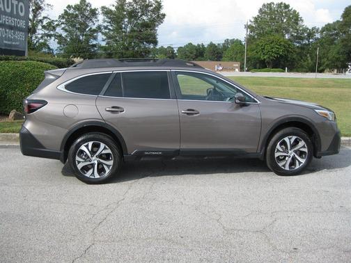 2022 Subaru Outback Limited XT