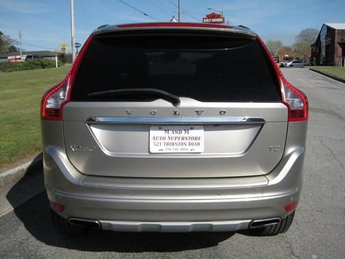 Silver / Aluminum 2016 Volvo XC60 T5 Premier