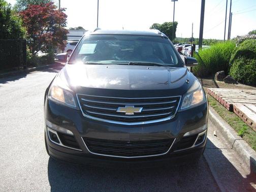 Silver / Aluminum 2015 Chevrolet Traverse 2LT