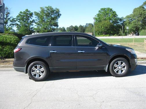 Silver / Aluminum 2015 Chevrolet Traverse 2LT
