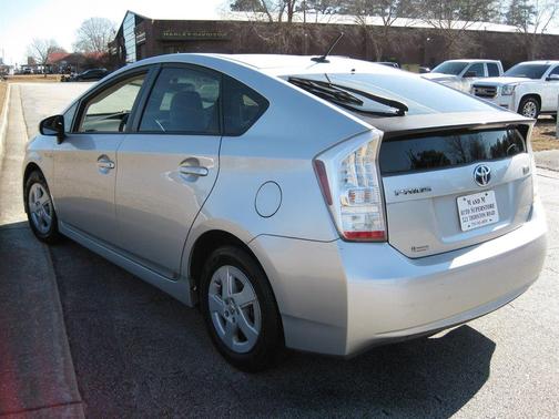2011 Toyota Prius 2