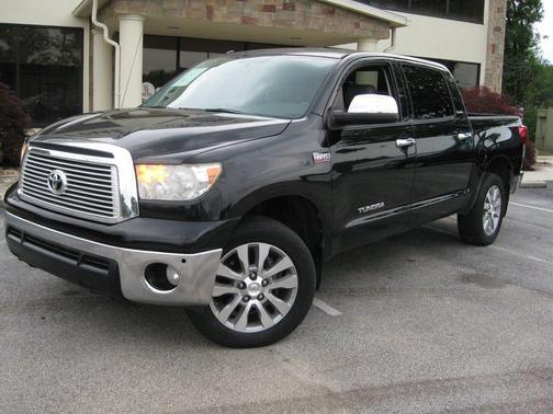 Black 2013 Toyota Tundra Platinum