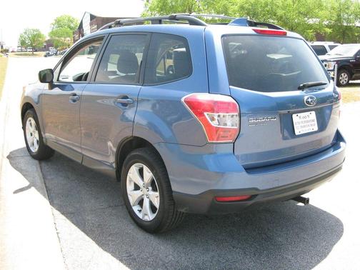 Quartz Blue Pearl 2016 Subaru Forester 2.5i Premium