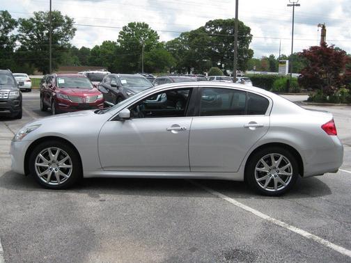 Liquid Platinum 2013 INFINITI G37x Base