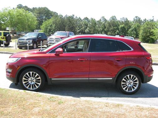 Maroon 2018 Lincoln MKC Reserve