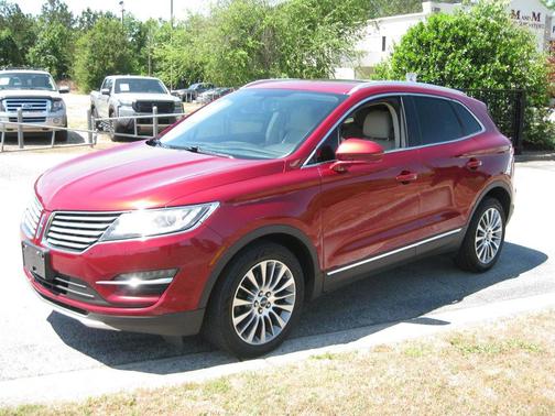 Maroon 2018 Lincoln MKC Reserve