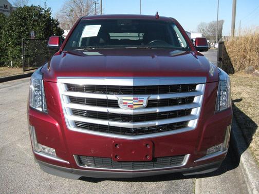 2017 Cadillac Escalade ESV Luxury