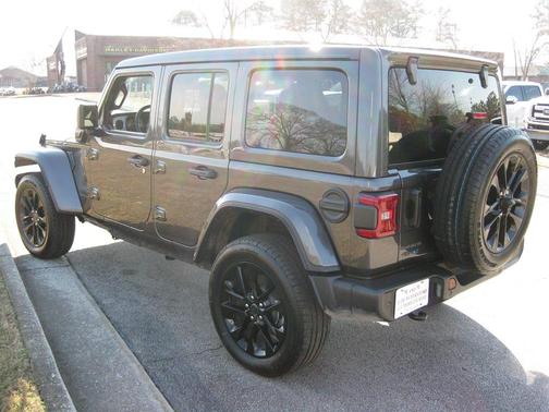 2025 Jeep Wrangler 4xe Sahara