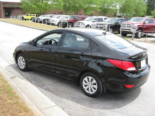Ultra Black 2016 Hyundai Accent SE