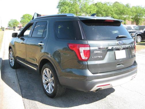 Gray 2016 Ford Explorer Limited