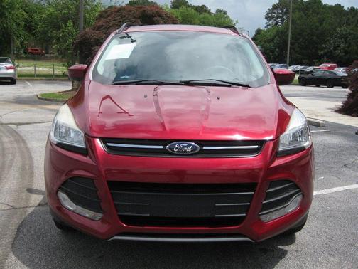 Maroon 2016 Ford Escape SE