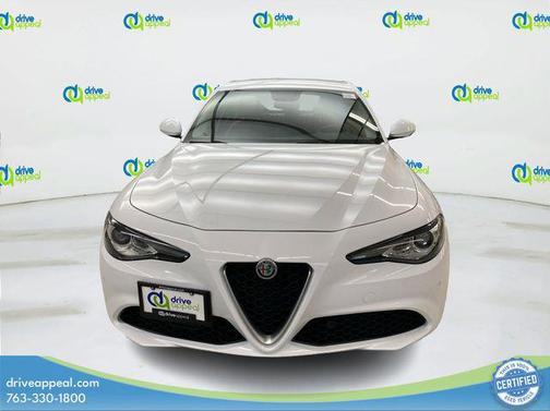 2017 Alfa Romeo Giulia Ti