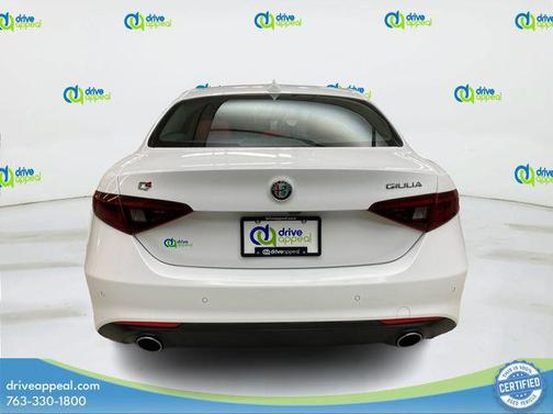 2017 Alfa Romeo Giulia Ti