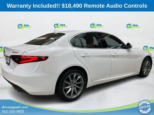 2017 Alfa Romeo Giulia Ti