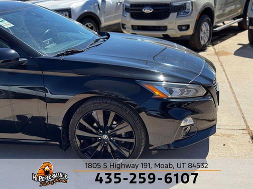 2022 Nissan Altima SR Intelligent AWD