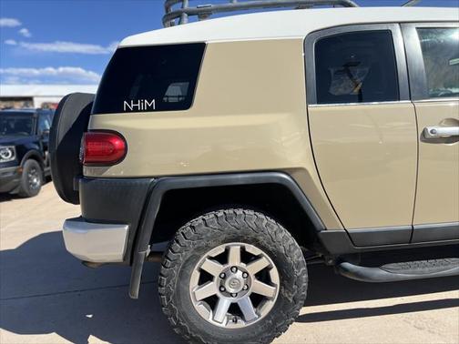 2014 Toyota FJ Cruiser Base