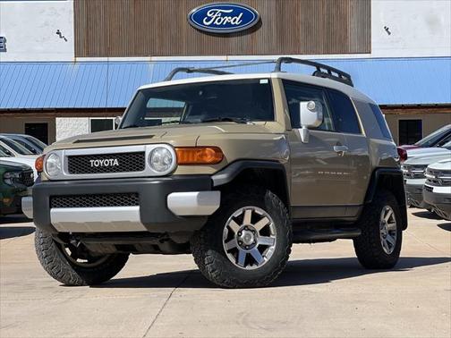 2014 Toyota FJ Cruiser Base