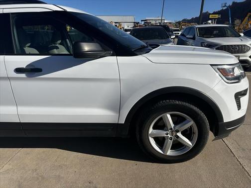 2019 Ford Explorer Base