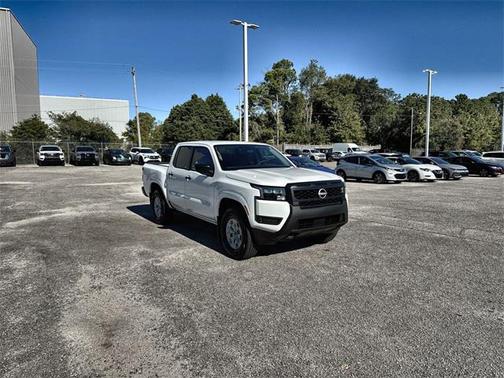 2026 Nissan Frontier S