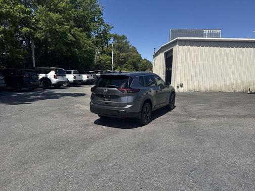 Gun Metallic 2026 Nissan Rogue SV