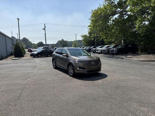 STONE GRAY METALLIC 2019 Ford Edge Titanium