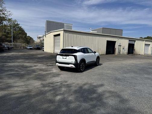 Fresh Powder 2026 Nissan Kicks SV