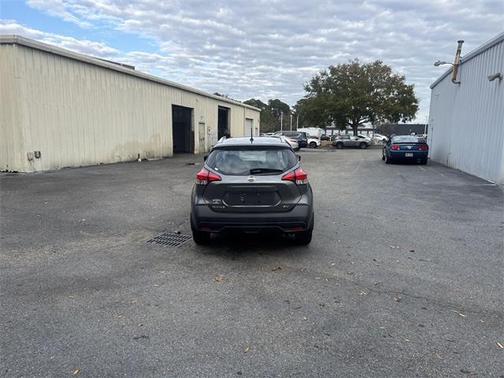 2019 Nissan Kicks SV