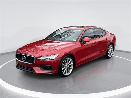 2020 Volvo S60 T5 Momentum