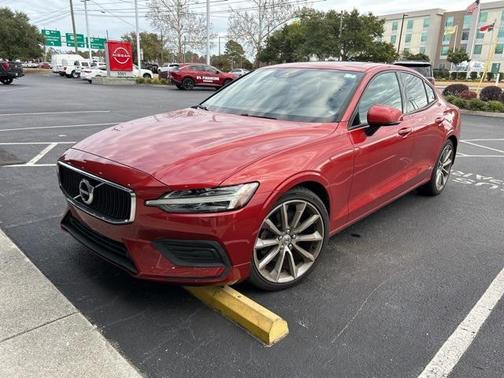 2020 Volvo S60 T5 Momentum