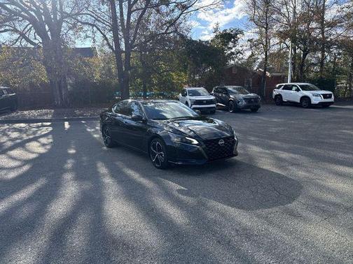 2025 Nissan Altima SR FWD