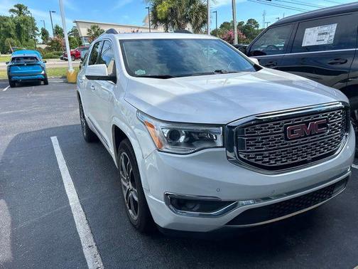 White Frost Tricoat 2018 GMC Acadia Denali