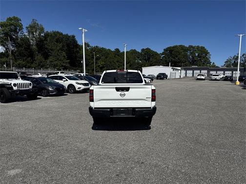 2026 Nissan Frontier S