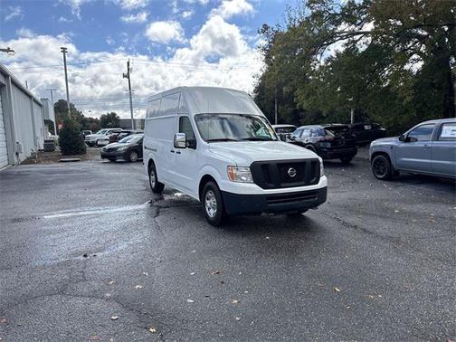 2014 Nissan NV Cargo NV3500 HD S V8