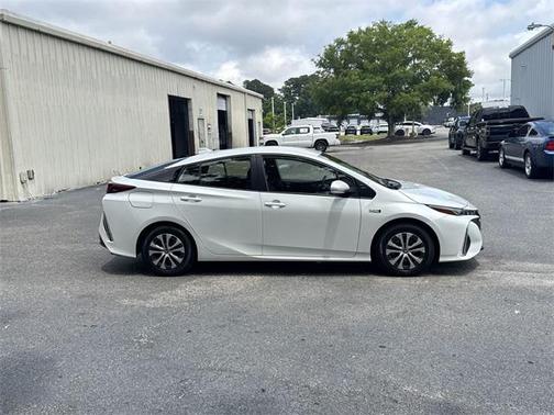2022 Toyota Prius Prime LE