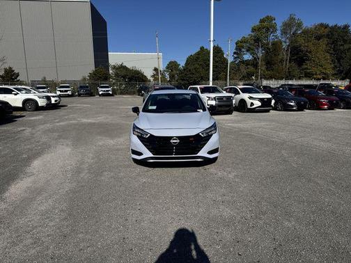 Gray Sky Pearl 2025 Nissan Versa 1.6 S