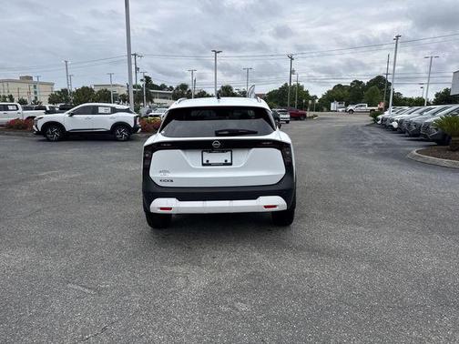 Fresh Powder 2026 Nissan Kicks SV