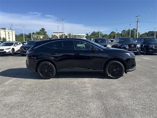 2025 Nissan Murano SV