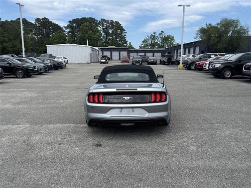 2022 Ford Mustang EcoBoost Premium