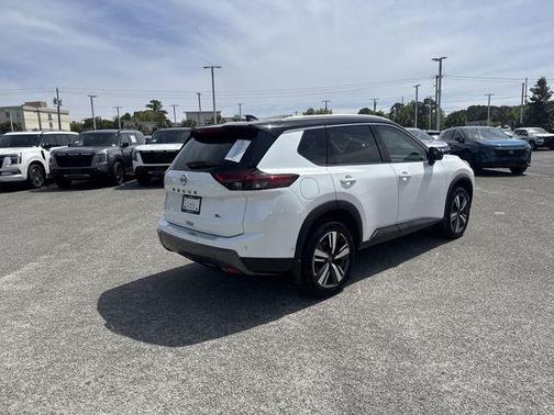 2025 Nissan Rogue SL