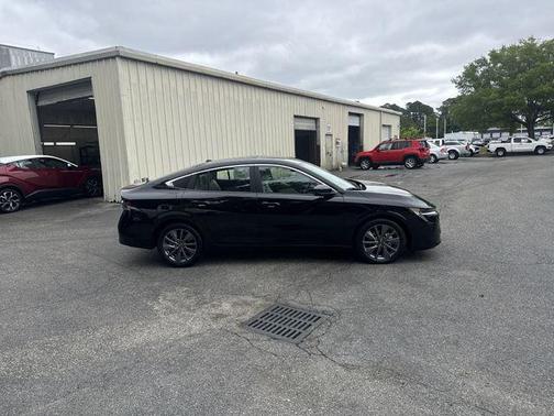 Super Black 2026 Nissan Sentra SL
