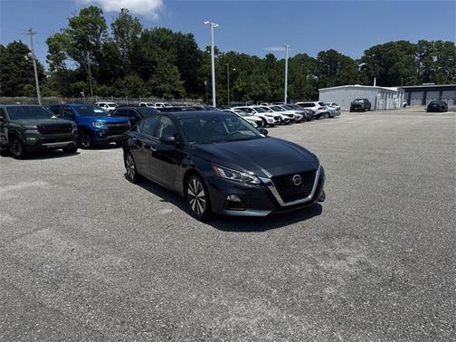 2022 Nissan Altima 2.5 SV