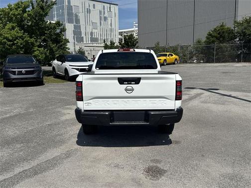2025 Nissan Frontier S