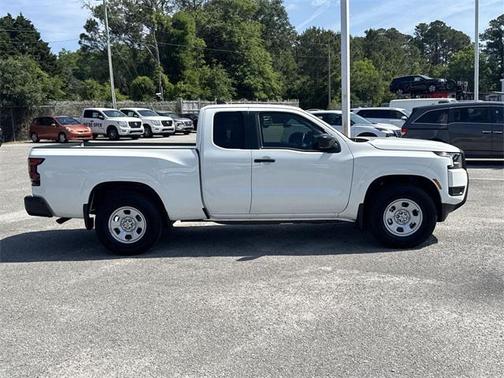 2025 Nissan Frontier S